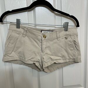 Khaki shortie shorts